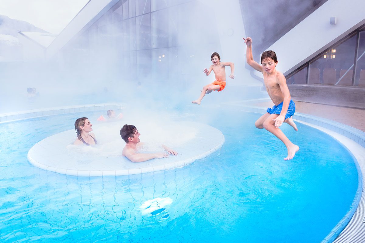 Außenbecken - Erlebnis-Therme Amadé in Altenmarkt im Pongau