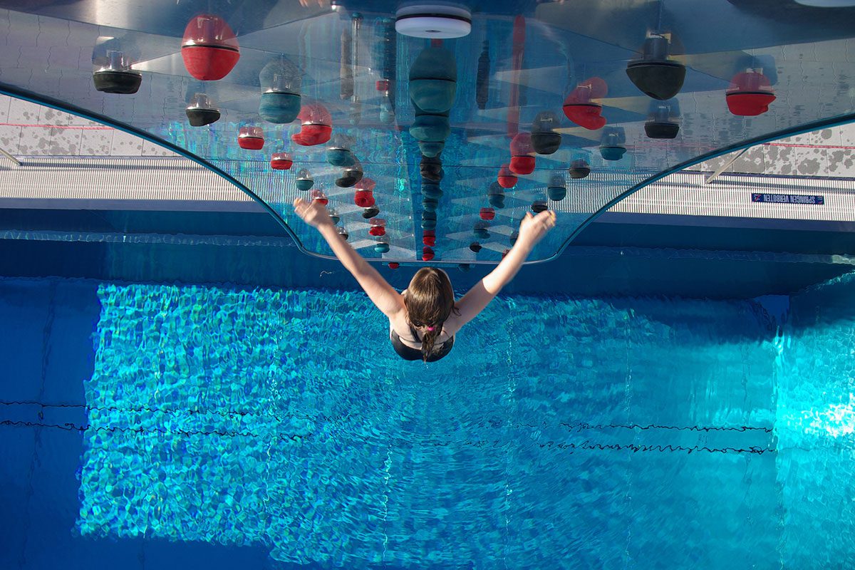 Wasserkletterwand - Erlebnis-Therme Amadé in Altenmarkt im Pongau